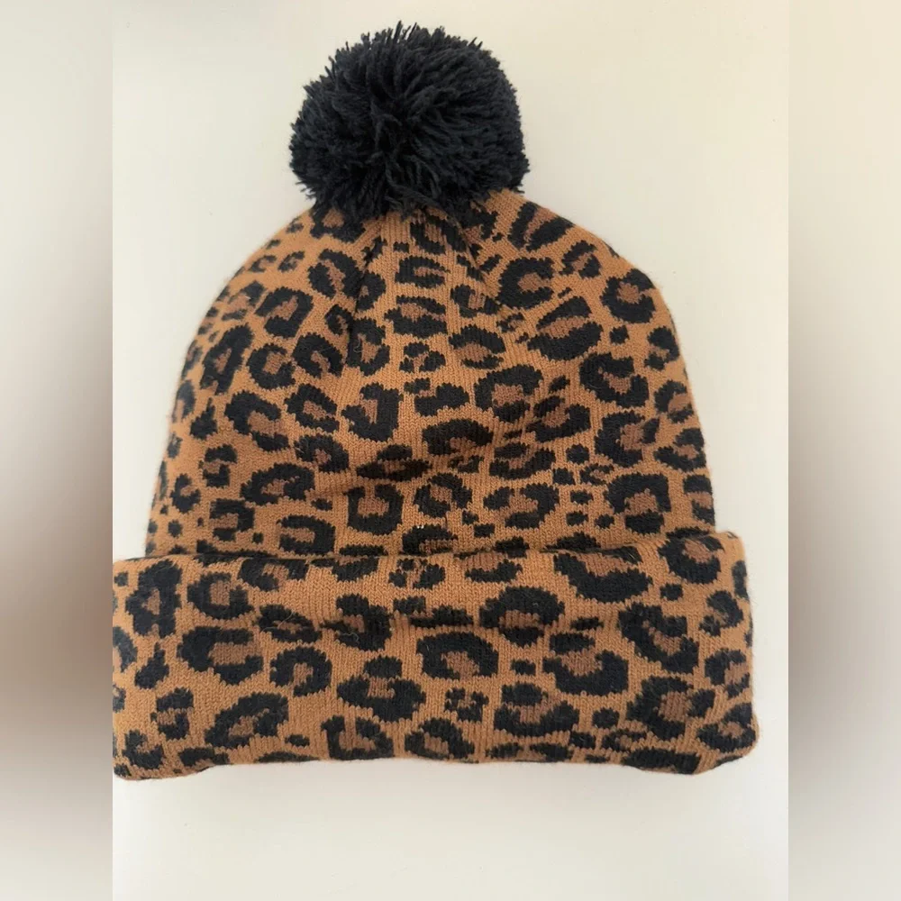 Nike Leopard Print Beanie with Pom Pom Youth Size - Picture 2 of 3